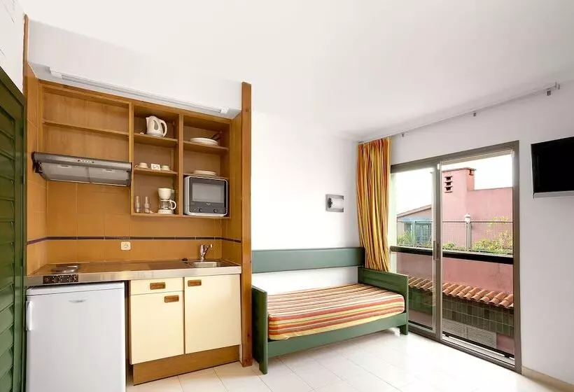 استودیوی استاندارد, Apartaments Rosanna