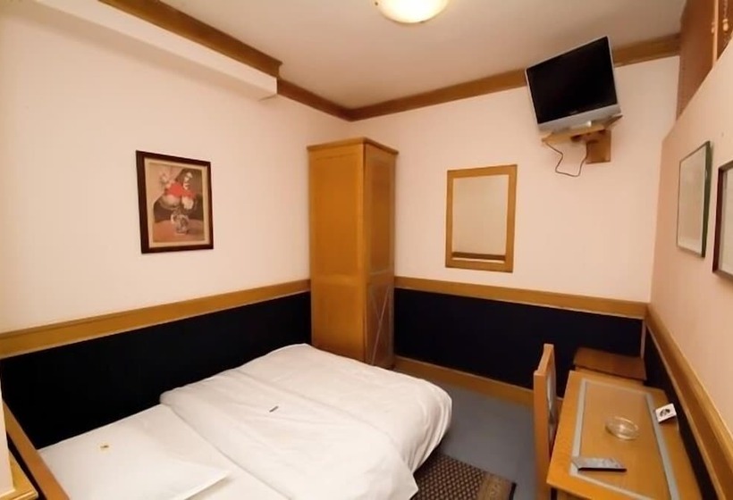 اتاق استاندارد یک نفره, Garni Hotel Zenit