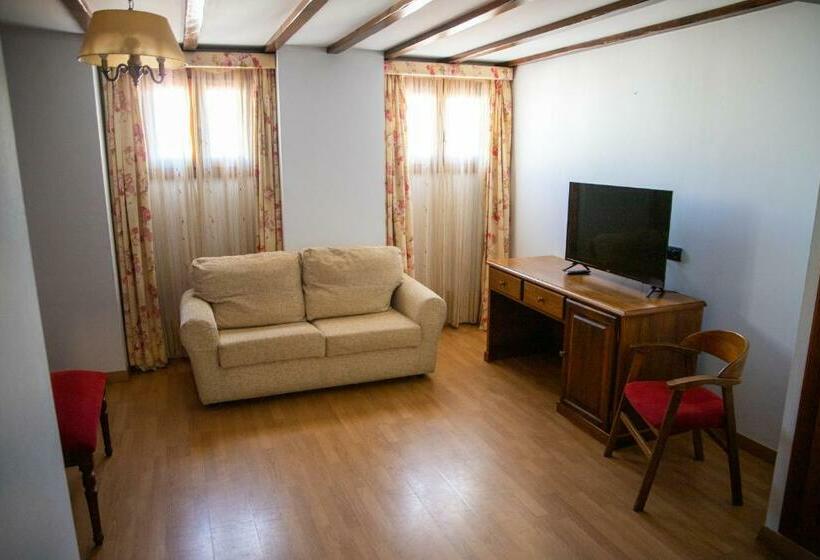 标准三人间, ALEGRIA Bodega Real