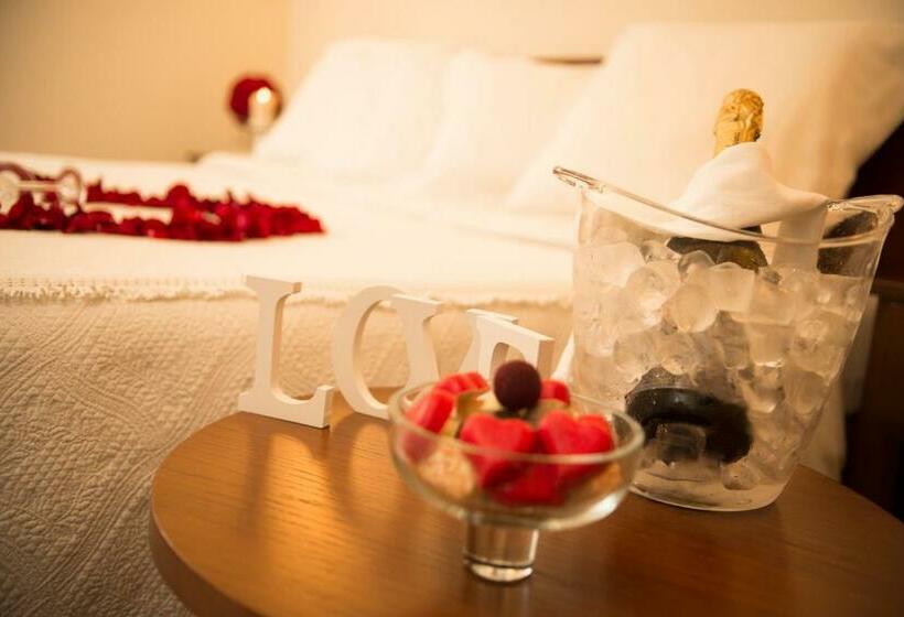 اتاق استاندارد, Aliados