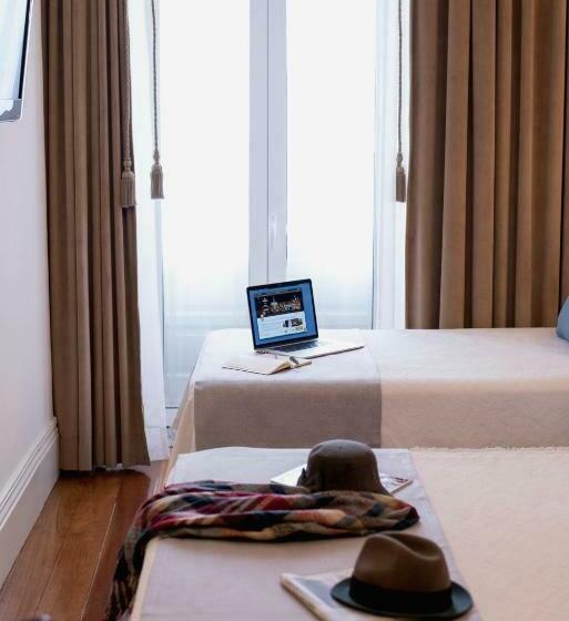 اتاق استاندارد با چشمانداز, Aliados