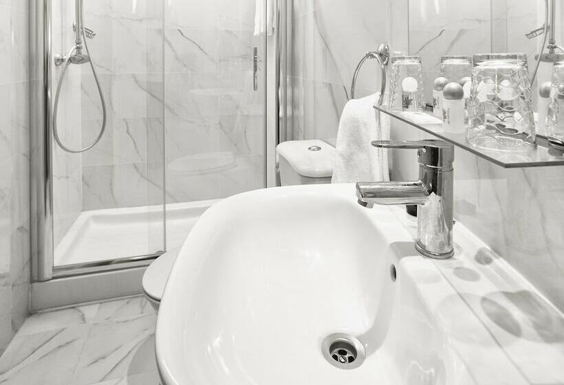 اتاق استاندارد با تخت بزرگ, Aliados