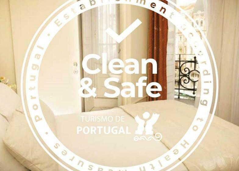 اتاق ساده با بالکن, Aliados