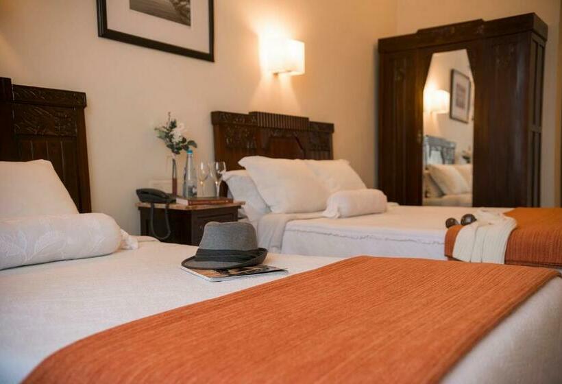 اتاق ساده با بالکن, Aliados