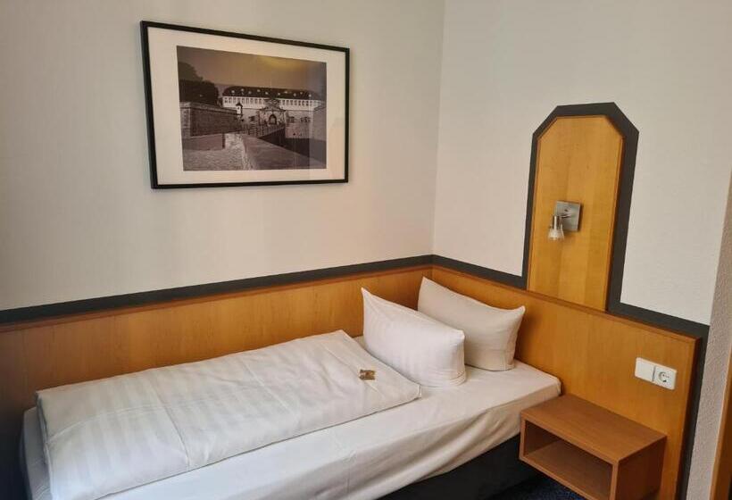 スタンダードシングルルーム, Am Kaisersaal