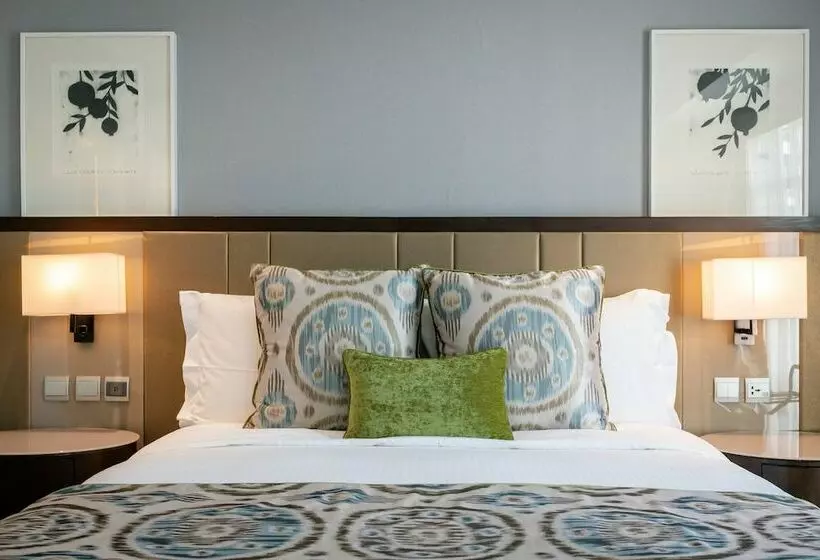 استودیو اجرایی, Ascott Makati