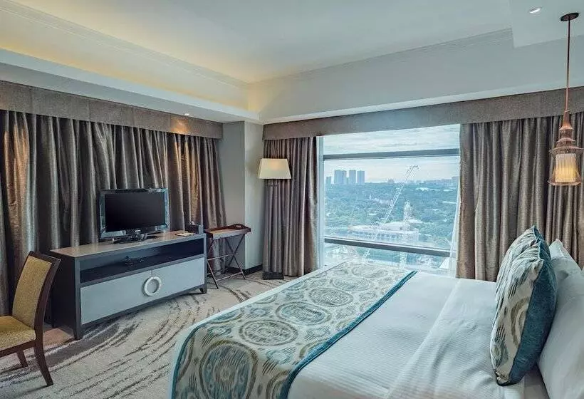 سوئیت پریمیوم, Ascott Makati