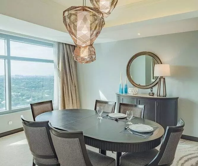 2 Bedroom Deluxe Apartment