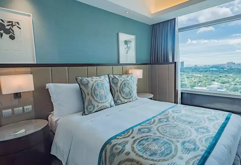 سوییت لوکس, Ascott Makati