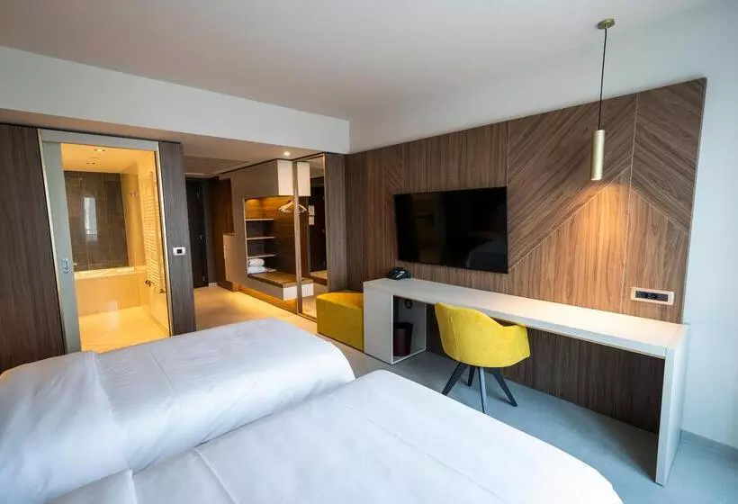 اتاق لوکس, Austria Trend Hotel Ljubljana