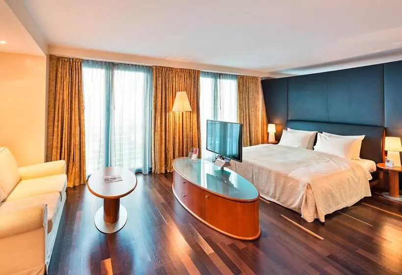 سوئیت پرزیدنت, Austria Trend Hotel Ljubljana