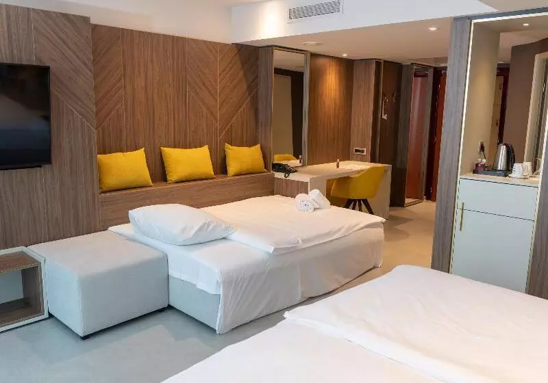 اتاق اجرایی سه نفره, Austria Trend Hotel Ljubljana