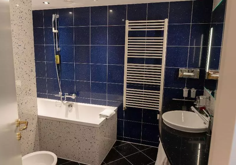 اتاق اجرایی سه نفره, Austria Trend Hotel Ljubljana