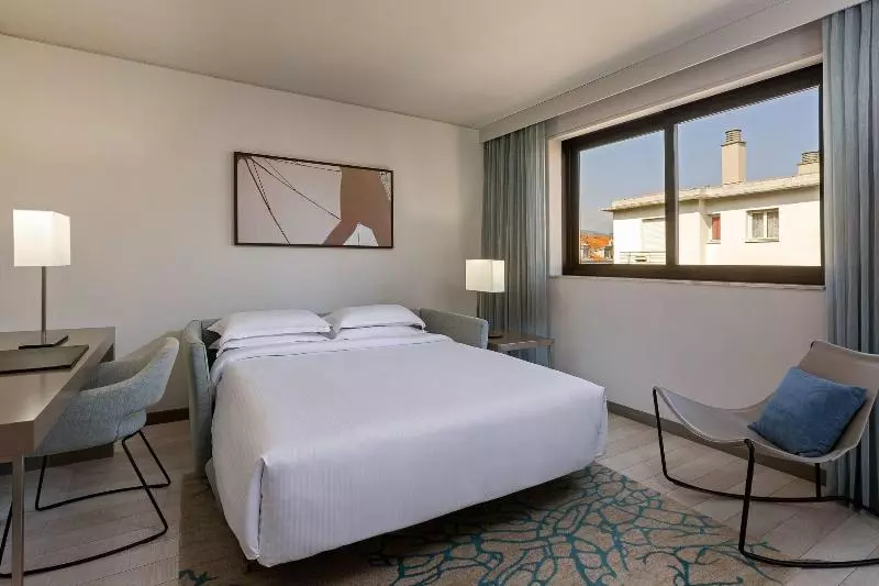 اتاق لوکس, Austria Trend Hotel Ljubljana