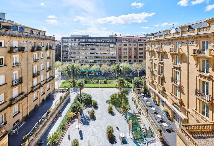 חדר דלוקס נוף לגינה, Maria Cristina, A Luxury Collection Hotel, San Sebastian