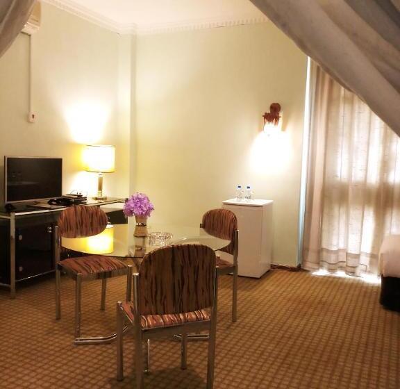 سوییت, Oriental Palace