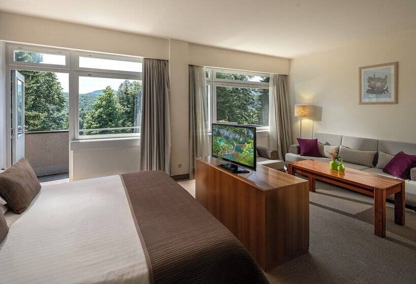 جناح جونيور مطل علي البحيرة, Plitvice