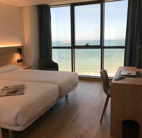 اتاق استاندارد با چشمانداز دریا, Principe De Asturias