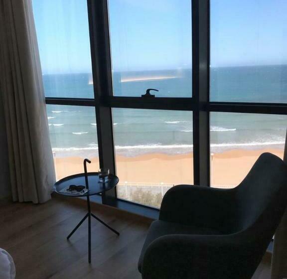 اتاق خانوادگی با چشمانداز دریا, Principe De Asturias