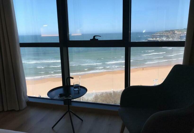 اتاق خانوادگی با چشمانداز دریا, Principe De Asturias