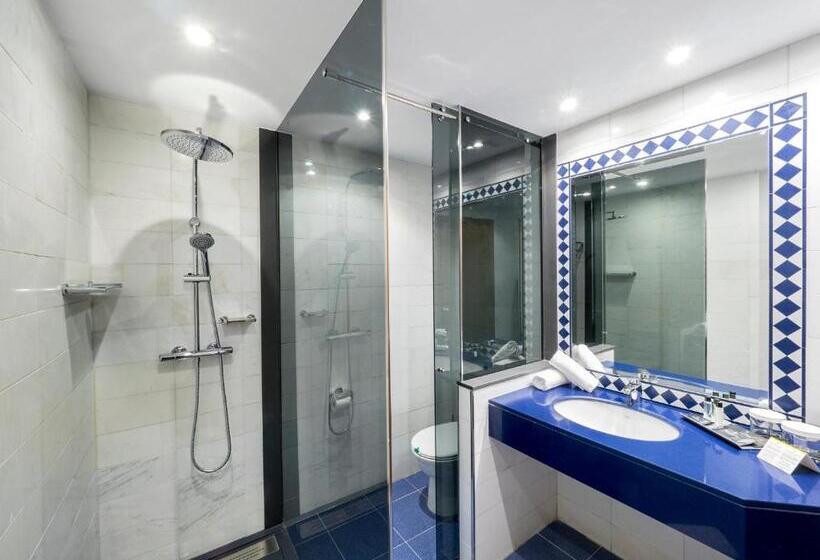 اتاق استاندارد سه نفره, Princesa Parc