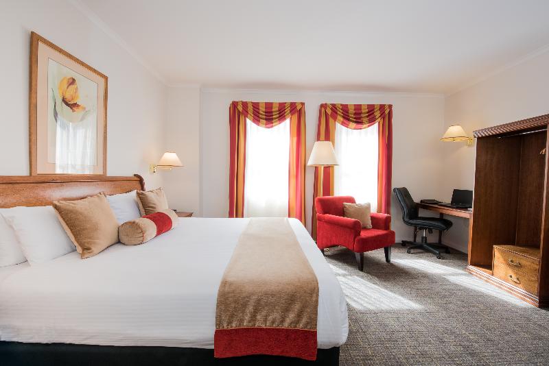 غرفة إدارية سرير كينج, The Chancellor On Currie