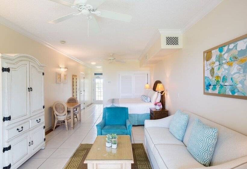 سوئیت جونیور با چشم‌انداز باغ, The Sands At Grace Bay