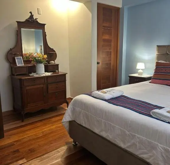 اتاق لوکس, Casona Checacupe