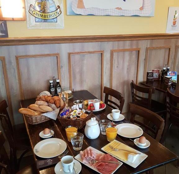 חדר משפחתי, B&b   Eetcafe   Riekelt