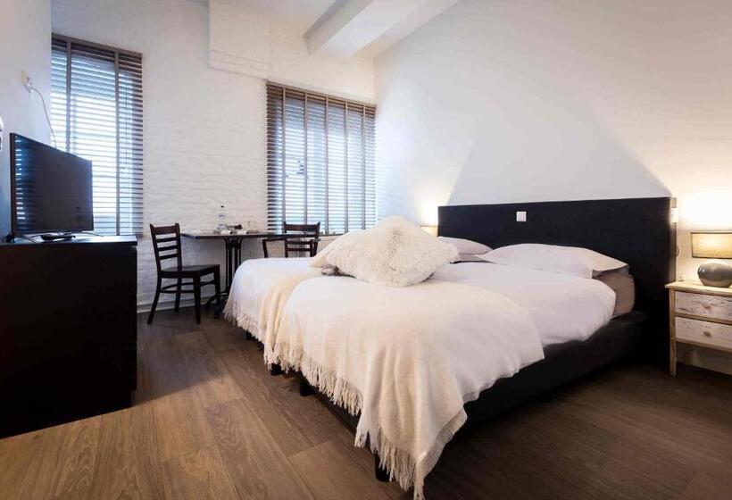 标准间, B&b   Eetcafe   Riekelt