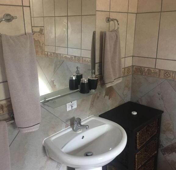 غرفة ديلوكس سرير كينج, Baobab Lane Lodge