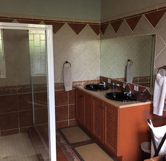 غرفة ديلوكس سرير كينج, Baobab Lane Lodge