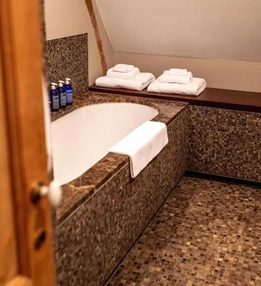 スイート(家族用), Indrani Lodge