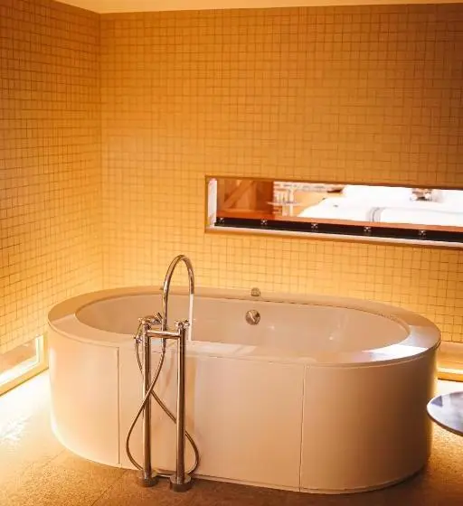キングサイズベッドのスタンダードルーム, Indrani Lodge
