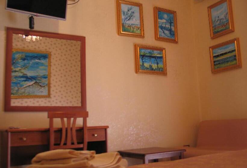 Номер Стандарт, Bed & Breakfast Minu
