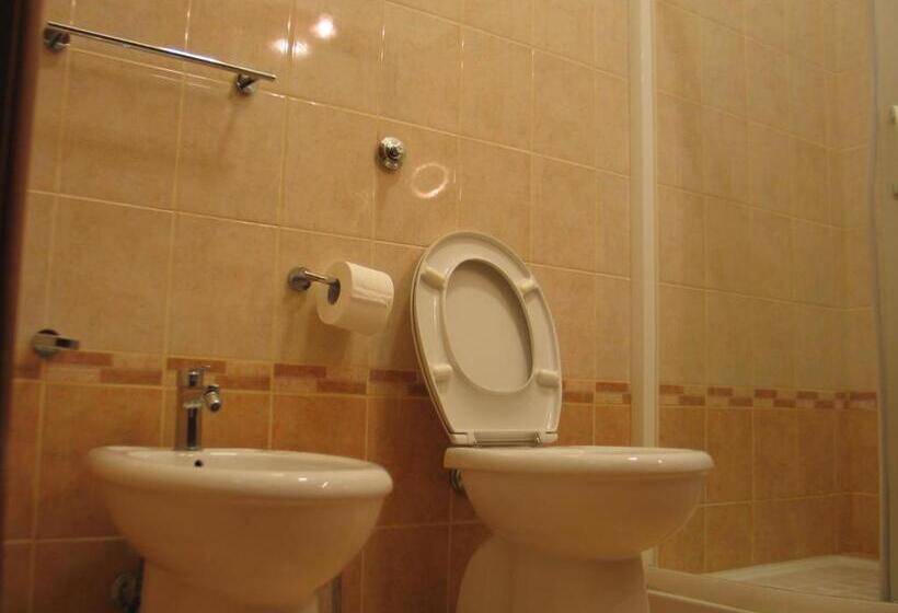 발코니 디럭스 룸, Bed & Breakfast Minu