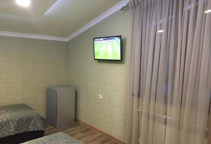 Трехместный Номер Комфорт, Guesthouse Chambarak