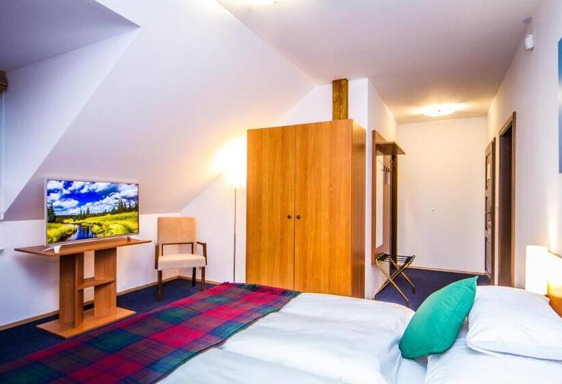 家庭间, Jizerka 4