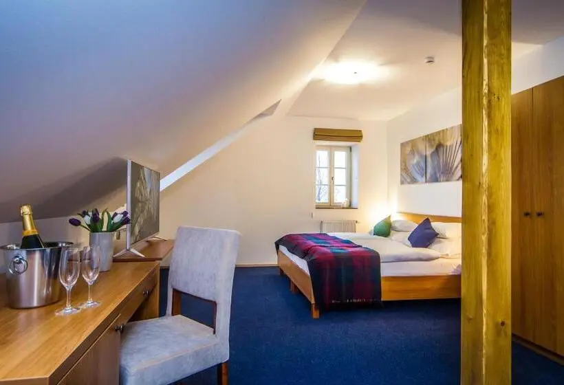 Quarto Familiar, Jizerka 4