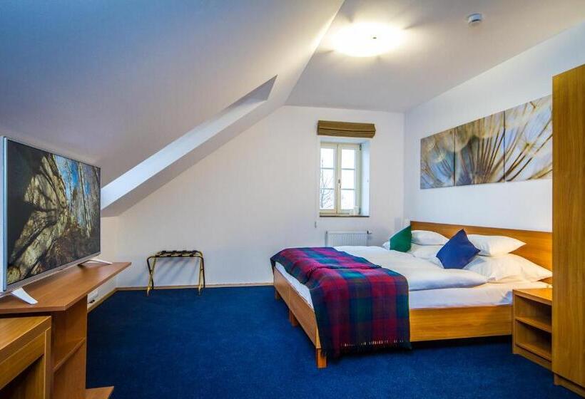 家庭间, Jizerka 4