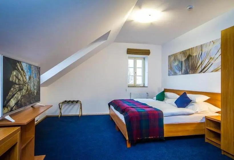 Quarto Familiar, Jizerka 4