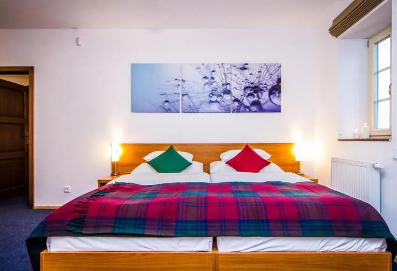 Quarto Familiar, Jizerka 4