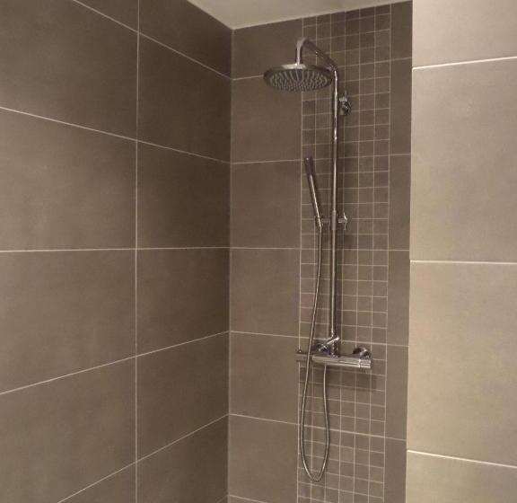 舒适型房间, Let S Meet Elewijt