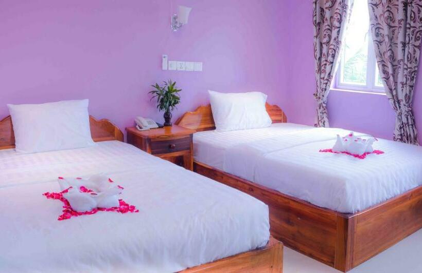 Habitació Superior, Meas Sorphea