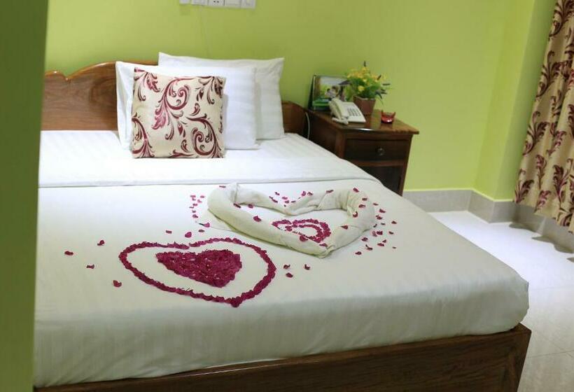 Habitació Superior, Meas Sorphea