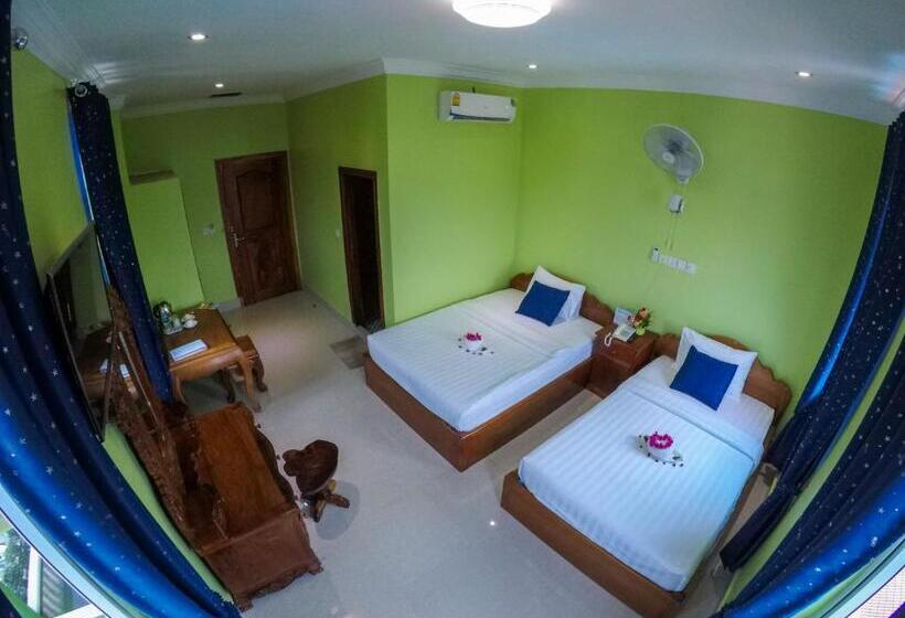 Habitació Superior, Meas Sorphea