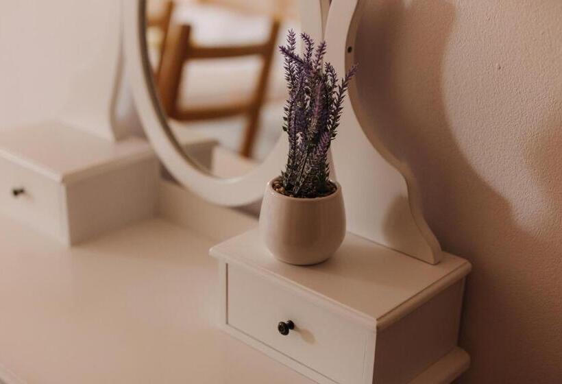 スタンダードトリプルルーム, Pensiune Agroturistica Hanna