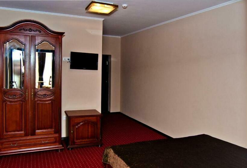 Номер Deluxe с Балконом, Stupari
