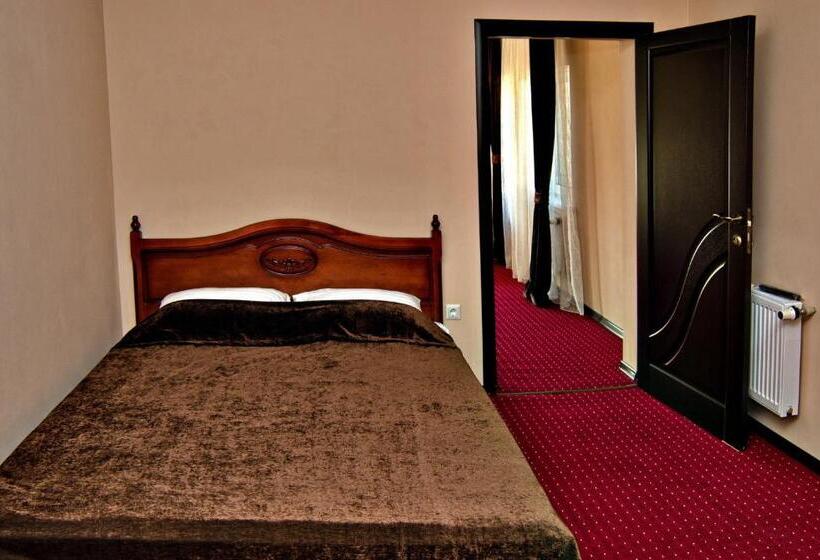 جناح غرفتين نوم, Stupari