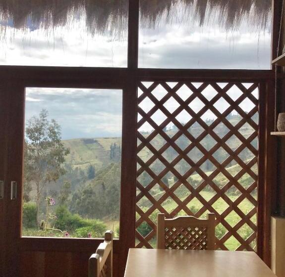 패밀리 방갈로, Turismo Comunitario La Esperanza